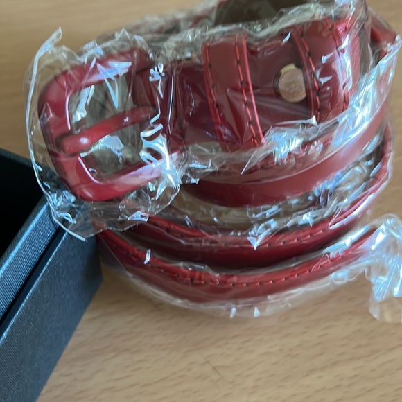 2 Leather belts red & brown - Picture 6 of 7